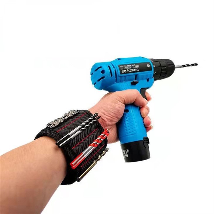 Magnetic Wristband For Tools
